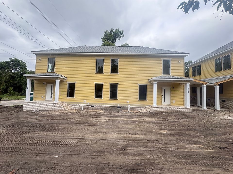 1st image of 2466 Millwood Ave #2
