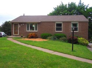 127 Willow Dr, Freedom, PA 15042