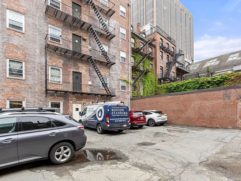 27 Bowdoin St #1C — Photo 22