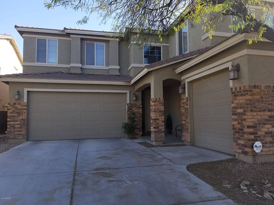 1st image of 42403 W Cheyenne Dr