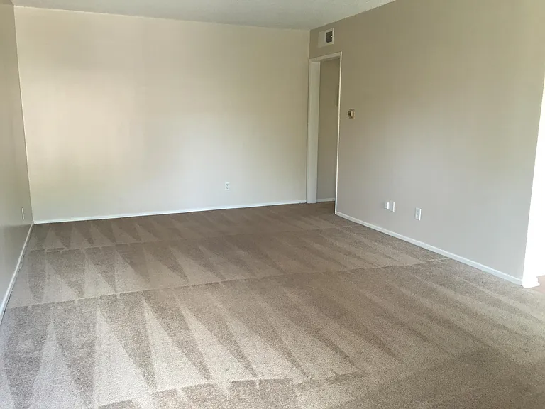 200 N Gilbert St #49 — Photo 18