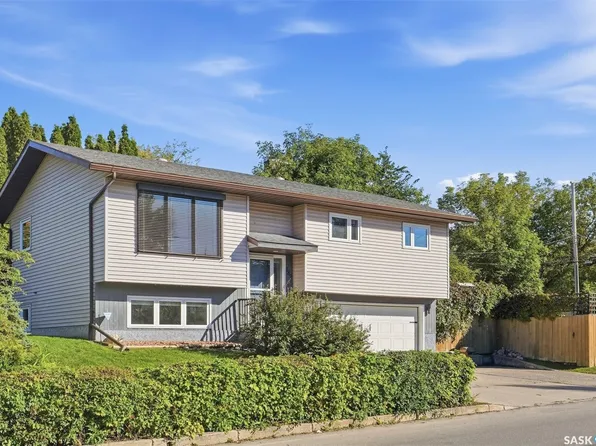 389 21st Street W, Prince Albert, SK S6V 4J2