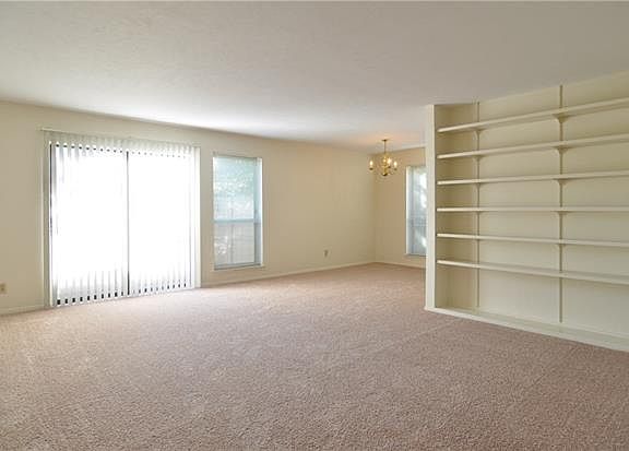 4th image of 6060 Birchbrook Dr #162
