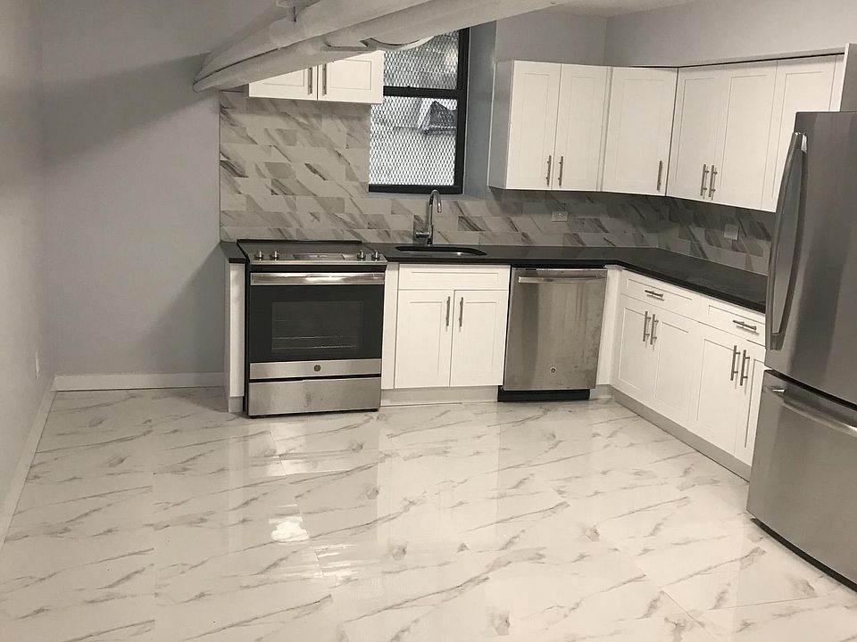 1st image of 2765 Sedgwick Ave #2