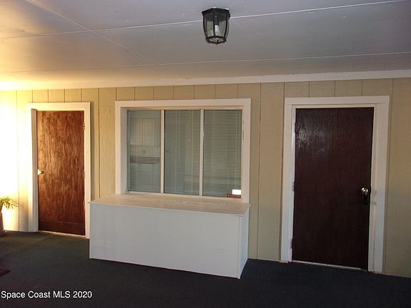 2nd image of 4304 London Town Rd Building 225-11