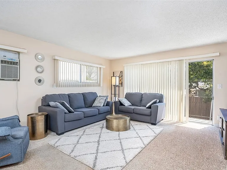 13528 E Russell St — Photo 3