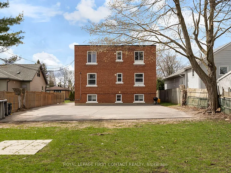 134 Napier St #3 — Photo 25