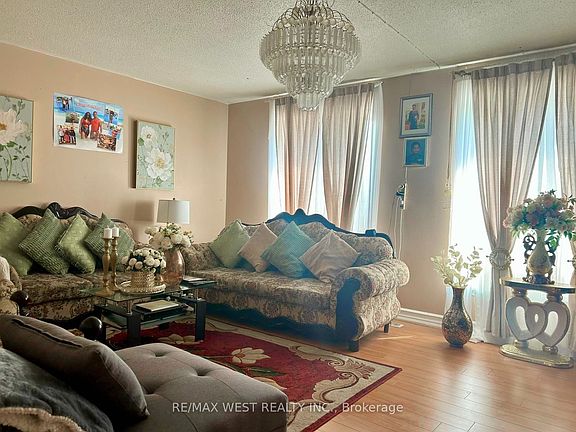 3rd image of 6458 Finch Ave W #134