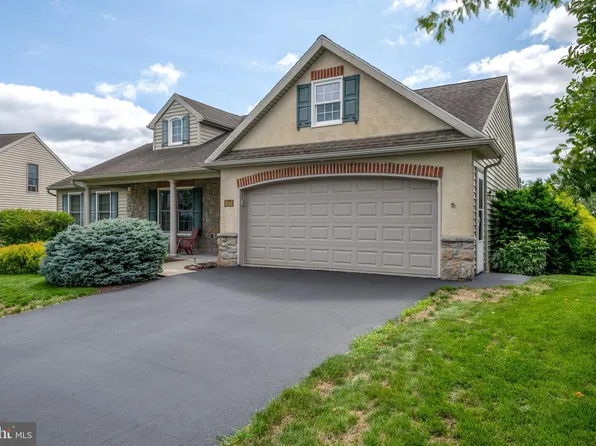 1046 Cambridge Dr, Manheim, PA 17545