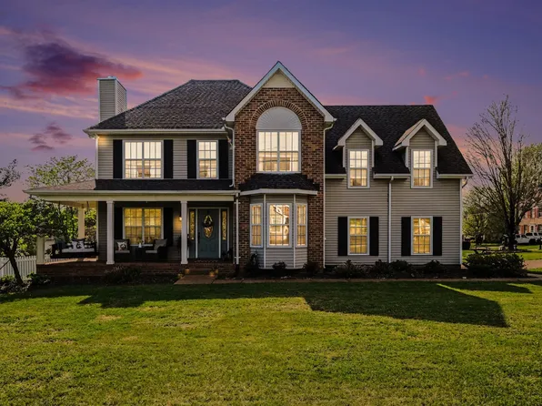 2649 Douglas Ln, Thompsons Station, TN 37179