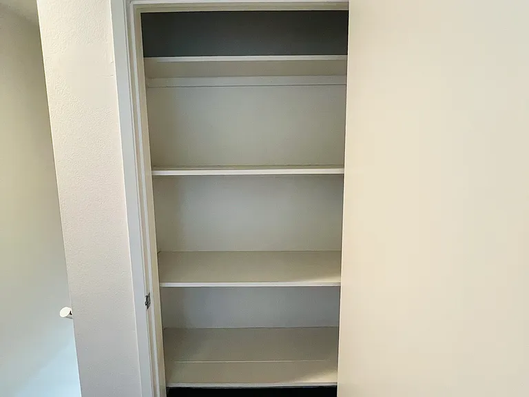 11738 Mayfield Ave #101 — Photo 13