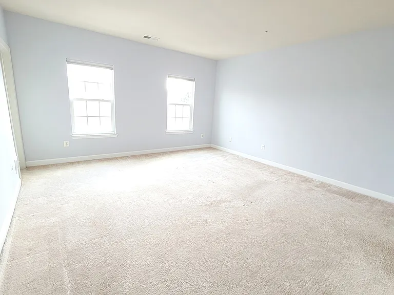 3640 Holborn Pl — Photo 15