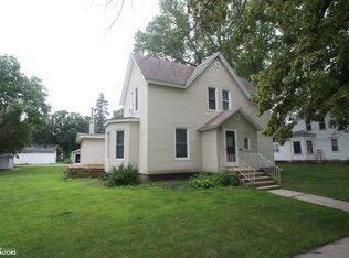 714 Walnut St, Webster City, IA 50595