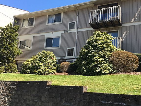 2nd image of 27408 Evergreen Run