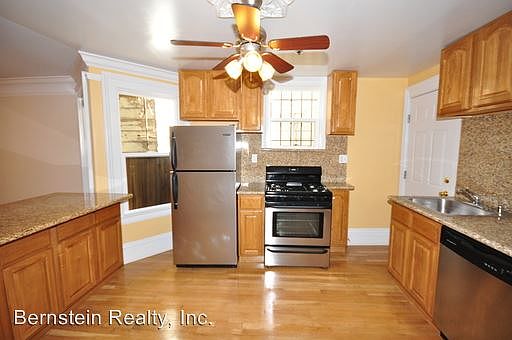1st image of 819 14th St