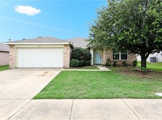 239 Pine Crest Dr, Justin, TX 76247