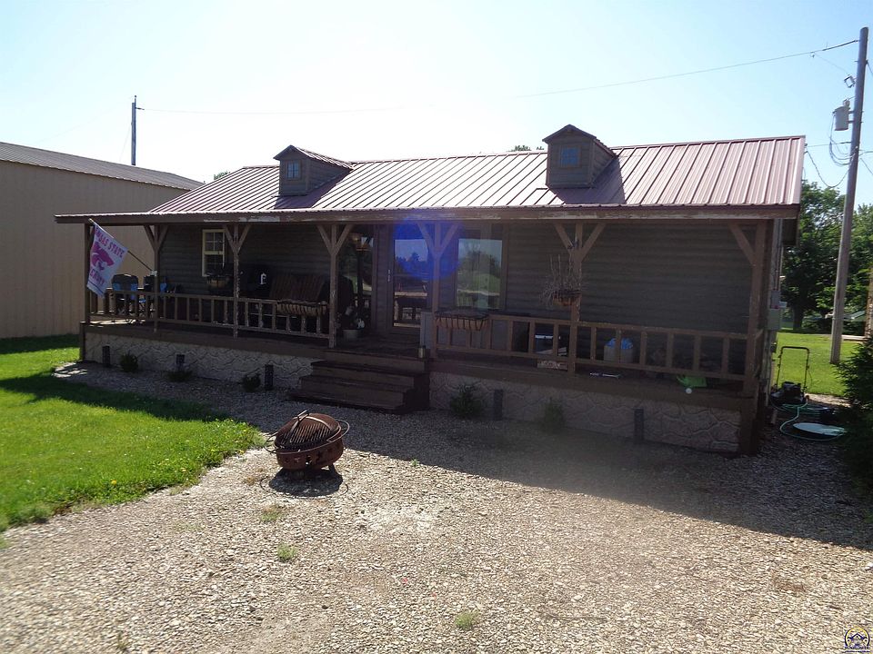 1st image of 205 Cedar Circle Ct
