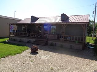 205 Cedar Circle Ct, Alma, KS 66401