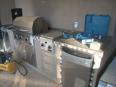 Outdoor Kitchen