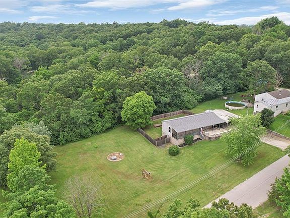 4th image of 351 Orion Dr