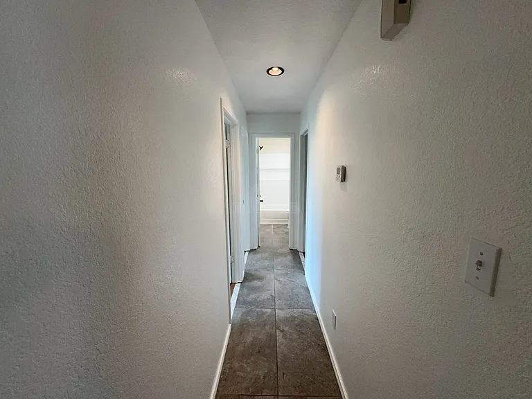 2808 Cactus Dr — Photo 7