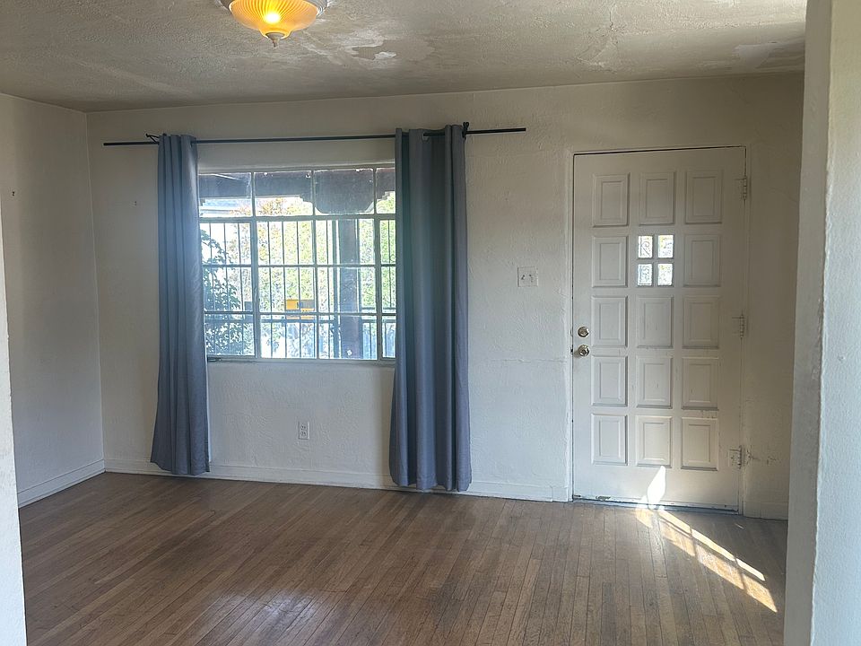 1st image of 1020 Marquette Ave NE