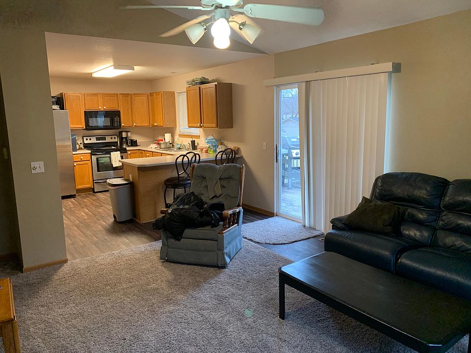 Living/kitchen