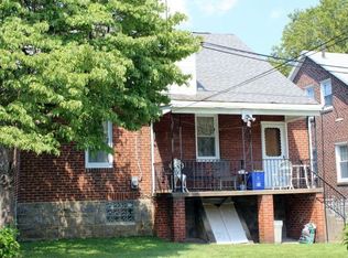 1914 Chandler St, Philadelphia, PA 19111