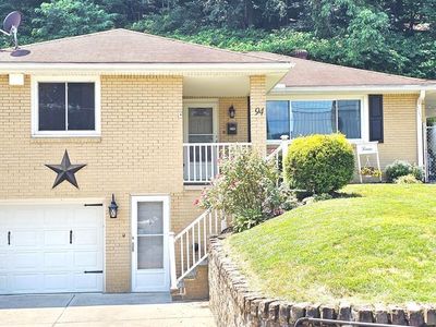 94 Donna Dr, Johnstown, PA, 15905