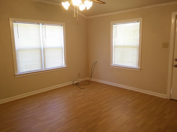 Living room / Den