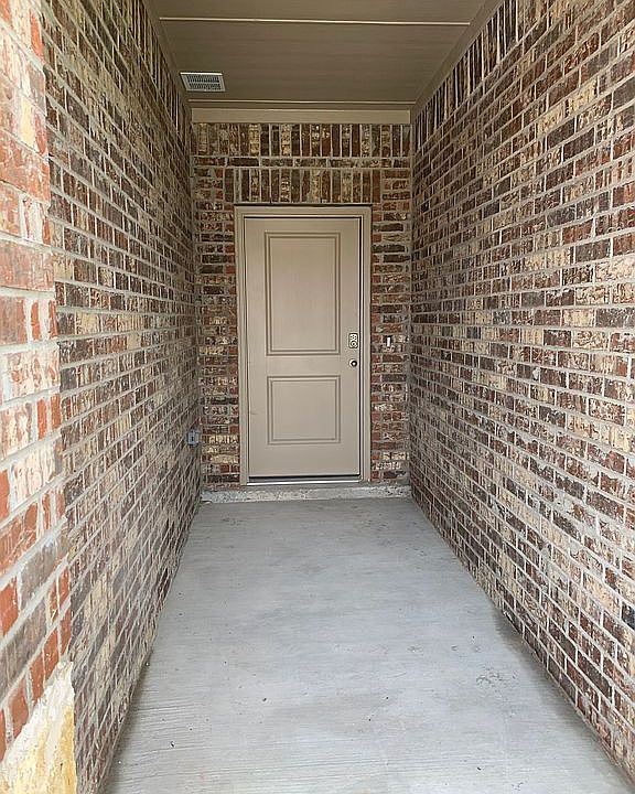 2nd image of 204 University