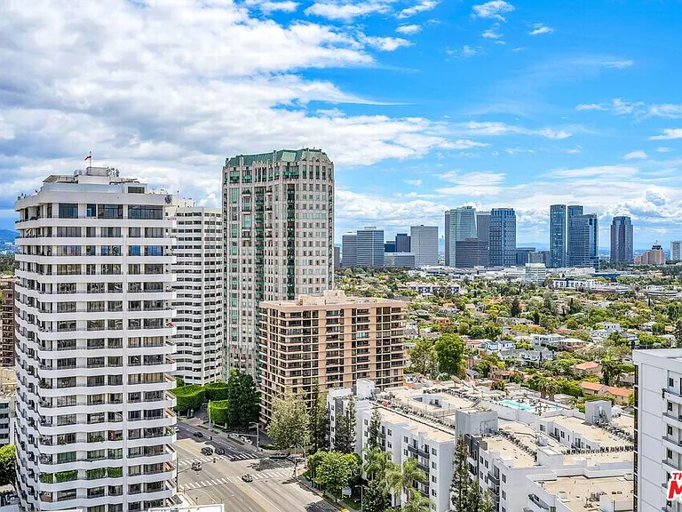 10701 Wilshire Blvd #1903 — Photo 1