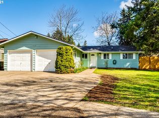 1072 Maclay Dr, Eugene, OR 97404