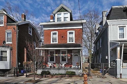 1st image of 135 E Meehan Ave