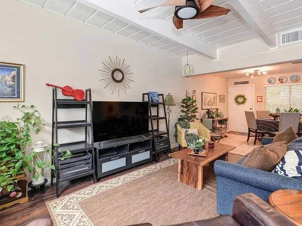 6038 Shadow Ln, Citrus Heights, CA 95621