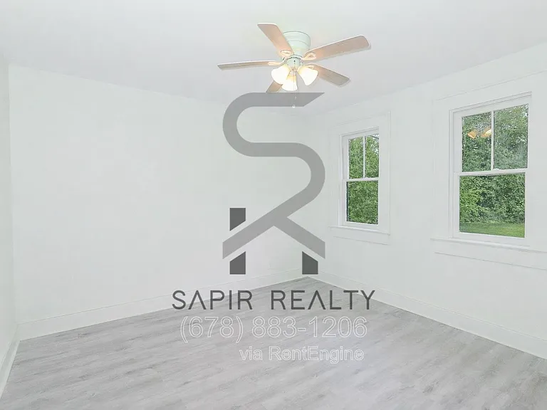1026 Lynhurst Dr SW — Photo 10