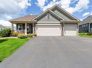 1431 139th St E, Rosemount, MN 55068