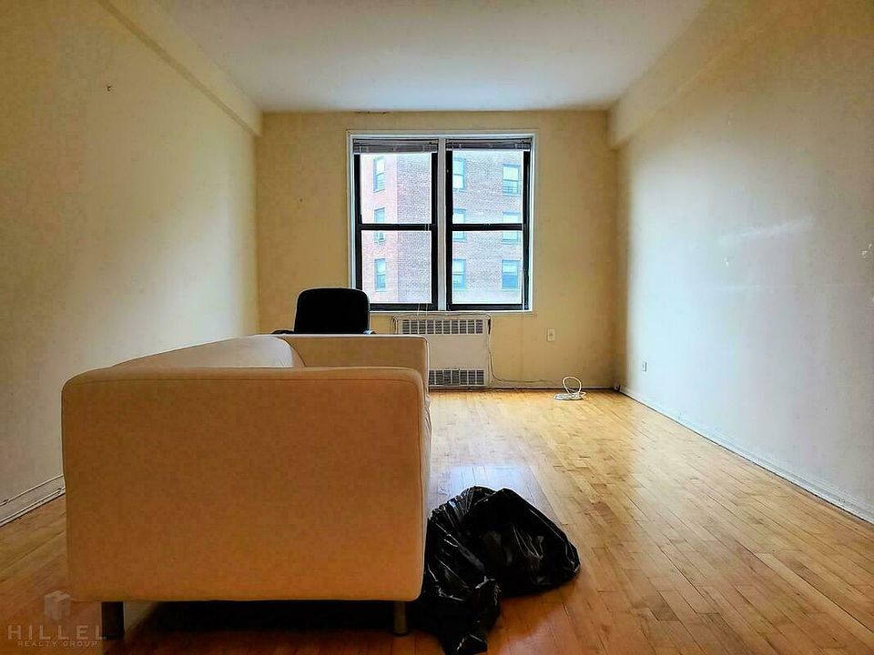 1st image of 8505 35th Ave APT 1B