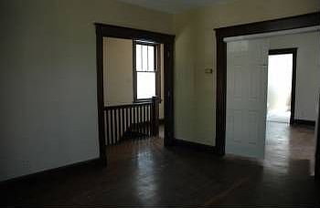 4th image of 1332 Manss Ave