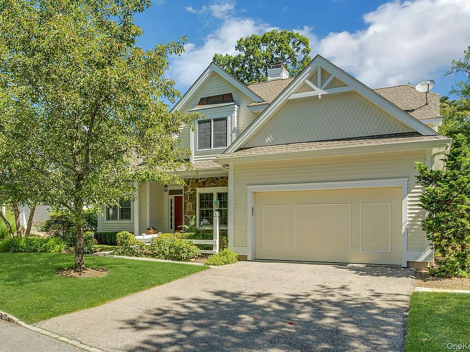 1st image of 4 Birdsall Farm Drive