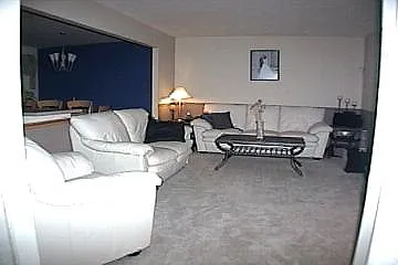 1852 Queensbridge Dr — Photo 3