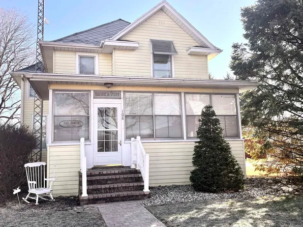 108 N Poplar St, Amboy, IN 46911