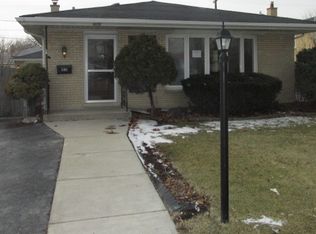 4630 Raymond Ave, Brookfield, IL 60513