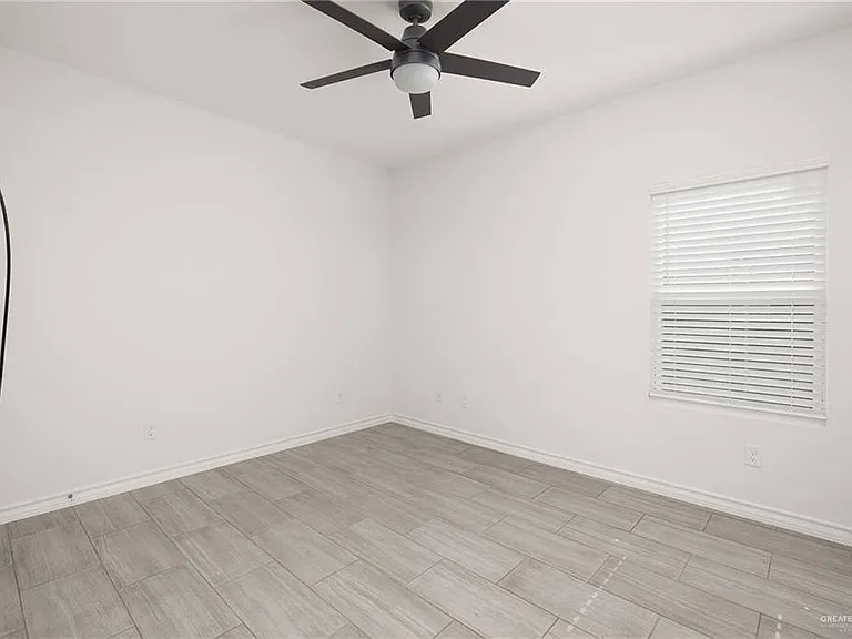 913 W Kohala Ave #3 — Photo 12