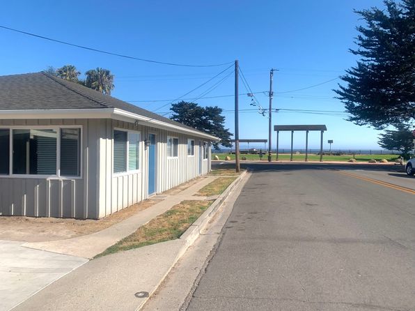 6798 Del Playa Dr #B