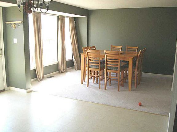 4th image of 6364 Oyster Bay Ct