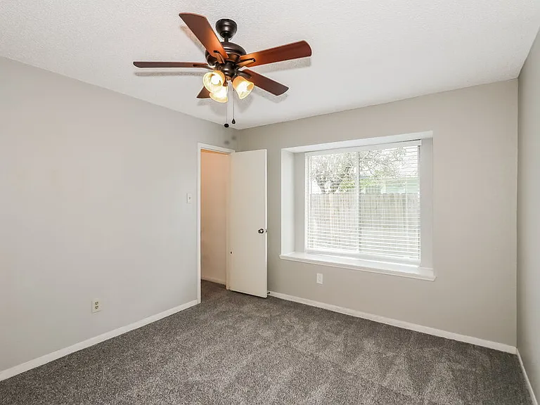 12723 Ashford Knoll Dr — Photo 13