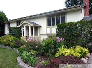 650 Windemere Curv, Minneapolis, MN 55441
