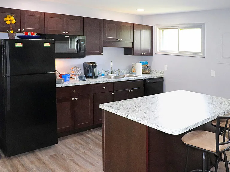 Green Valley Apartments — Photo 18
