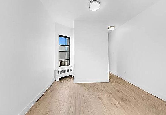 5th image of 467 W 164th St #4F